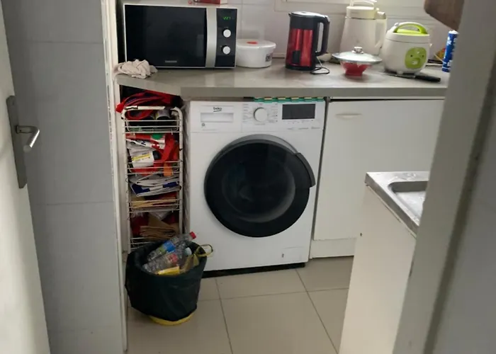 Petite Simple Avec Un Lit Double A